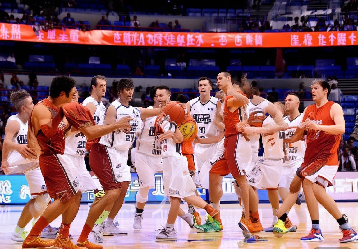 广东VS上海：CBA篮球巅峰对决激情回顾(图3)